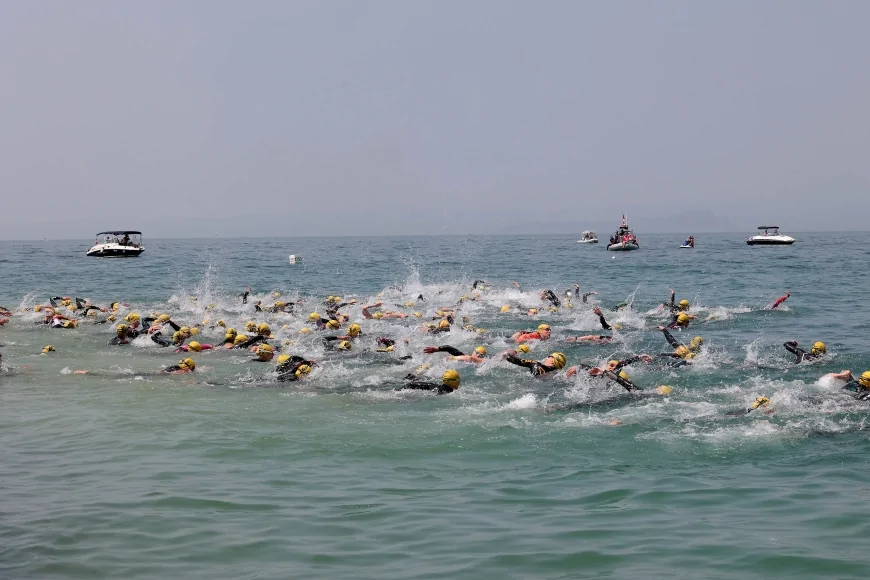 Triathlon Bardolino 2025: Sarzilla e Mercatelli dominano la 40ª edizione
