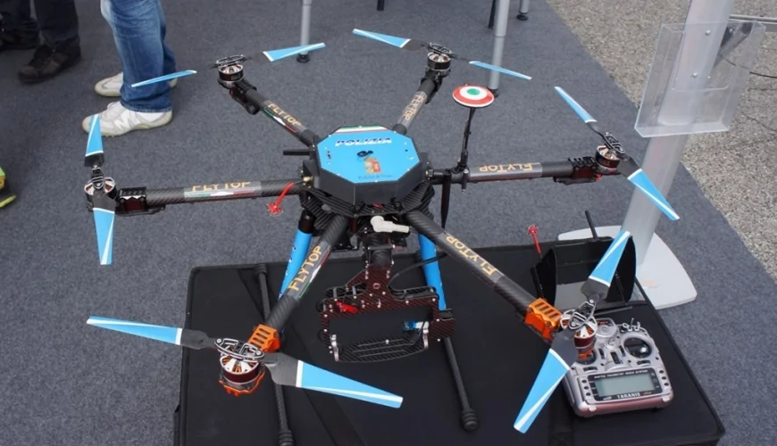 Cosenza, drone con cellulari precipita in carcere durante i colloqui: sventato traffico illecito