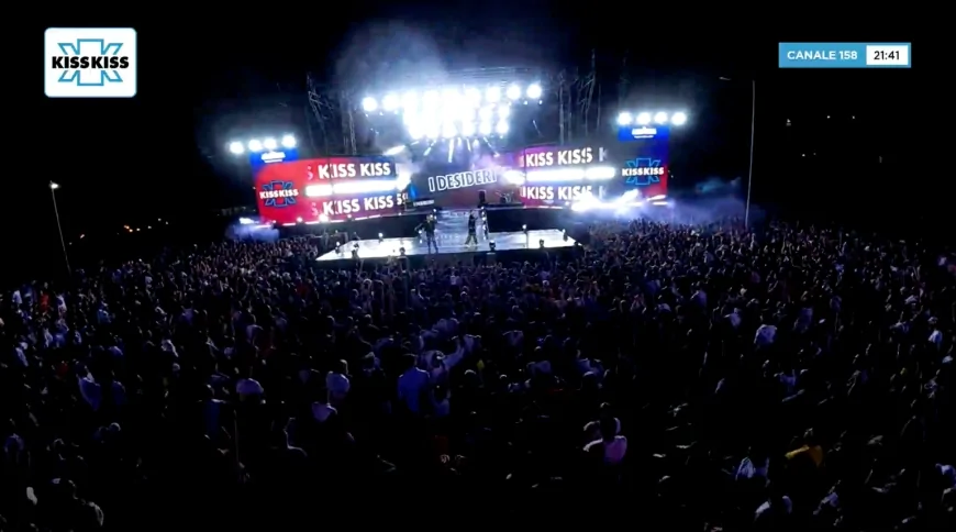 Kiss Kiss Way Baia Domizia: Grande Concerto Gratuito con Anna Tatangelo e Boomdabash