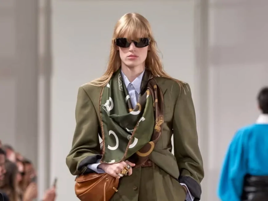 Celine Primavera Estate 2026: il debutto di Michael Rider tra maxi bijoux e nuovi must-have