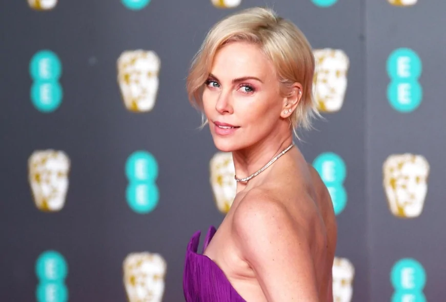 Charlize Theron compie 50 anni: bellezza, talento e impegno