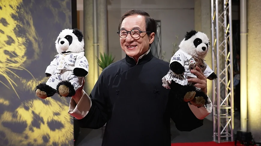 Jackie Chan premiato al Locarno Film Festival 2025: “Volevo essere il De Niro asiatico”