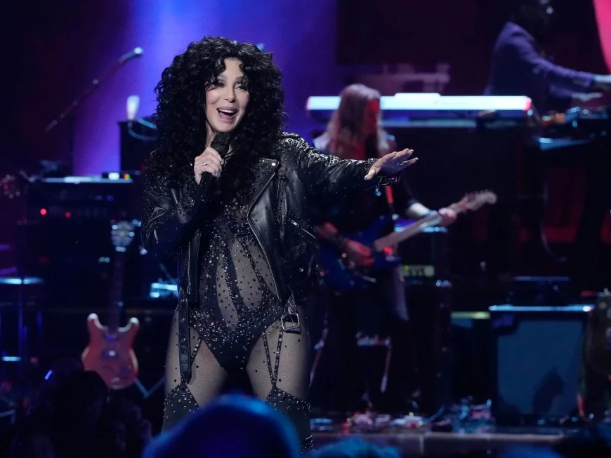 Cher riporta in vinile e streaming il leggendario “The Farewell Tour”