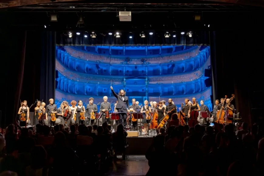 Colossal Time: trionfo dell’Orchestra Haydn sul palco