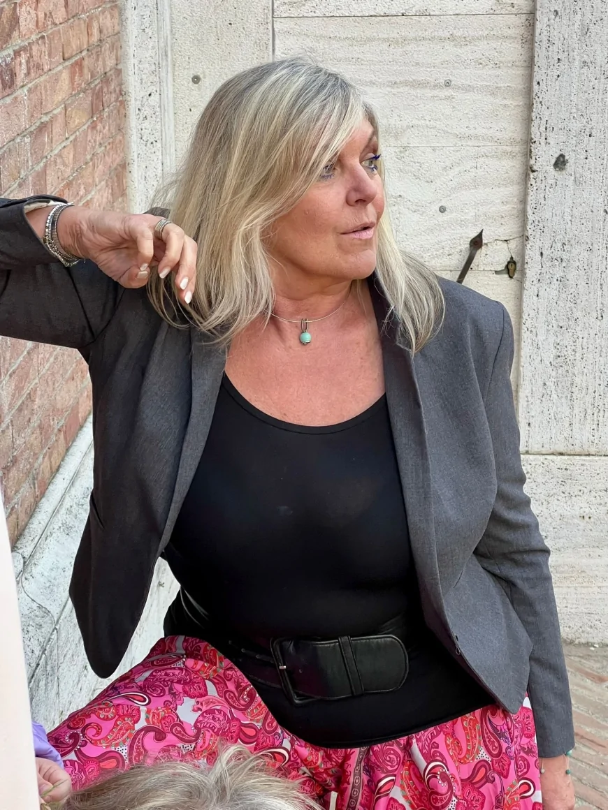 Elena Conti: Dalla Giornalista alla Regina dei Fondi Dorati