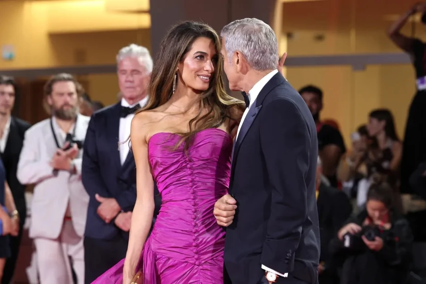 George Clooney e Amal al Festival di Venezia per Jay Kelly