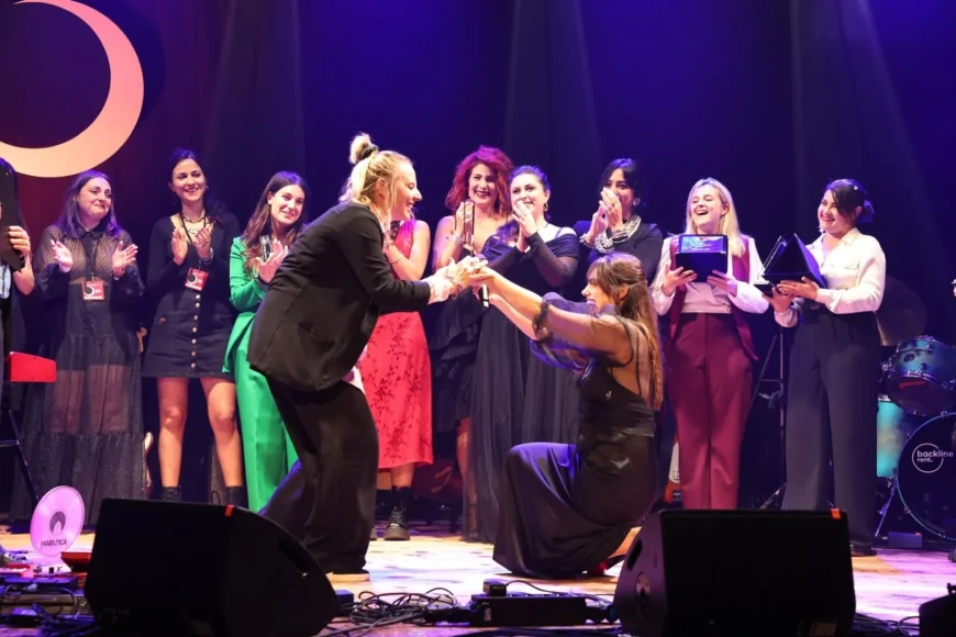 Premio Bianca d’Aponte 2025: le cantautrici in finale