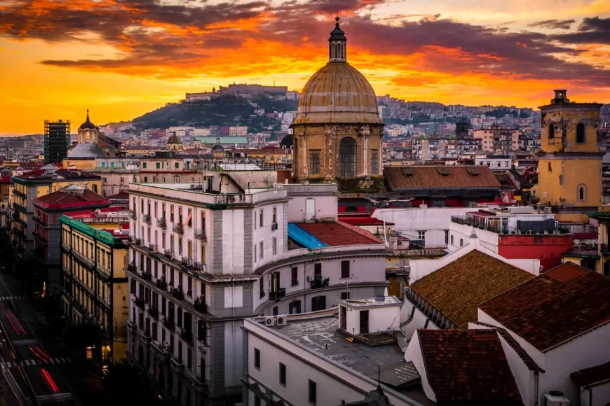 Prezzi case Napoli 2024: +2,4% con Collina in testa | Analisi Tecnocasa