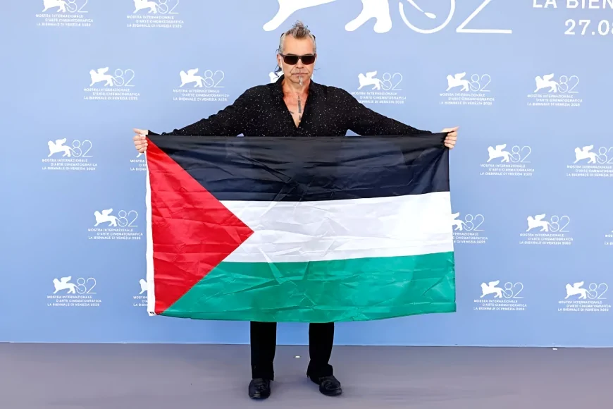 Venezia 2025, Piero Pelù al Festival lancia un messaggio per Gaza: “People Have the Power”