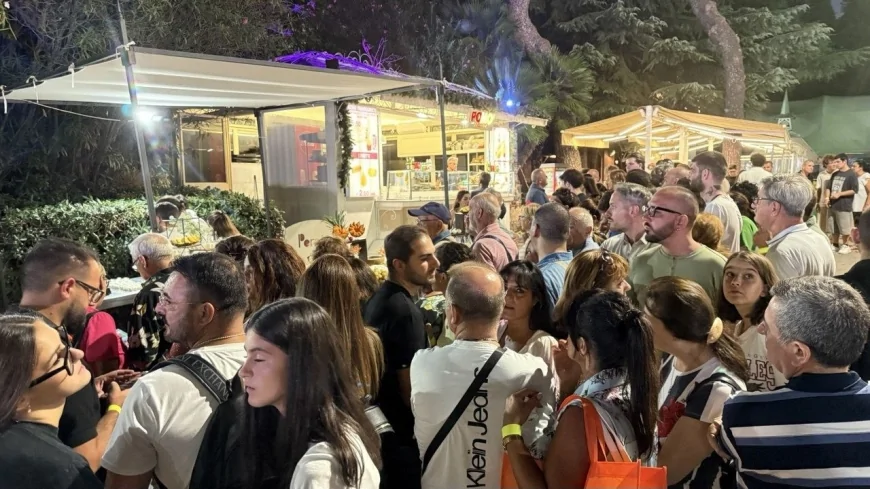 "Ccà s' magn e Nun s' pav" grande successo all'Edenlandia
