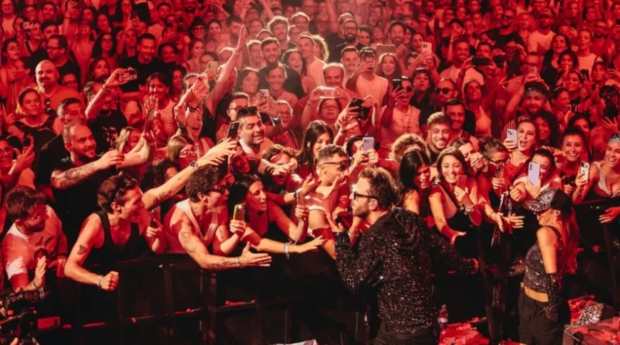 Cremonini, arriva “CremoniniLive25”: 25 anni di successi live