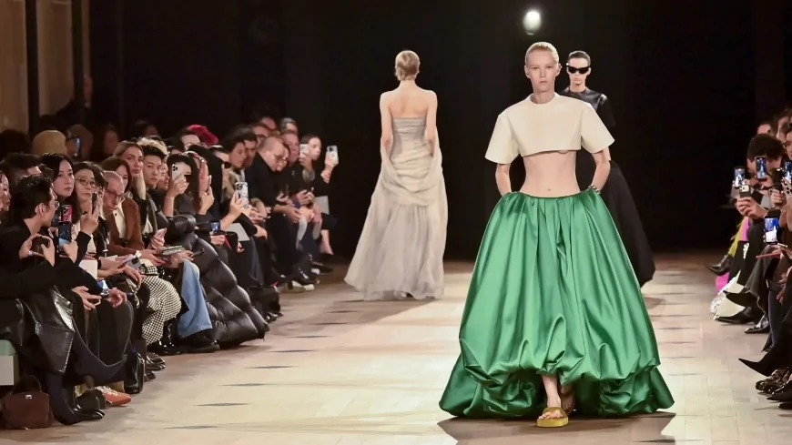 Paris Fashion Week 2026: il debutto di Pierpaolo Piccioli da Balenciaga