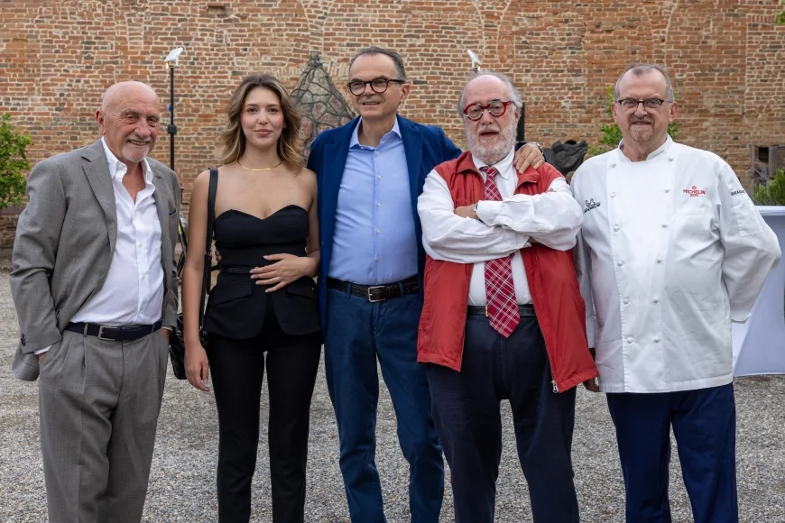 Edoardo Raspelli: il giornalista del gusto premiato per una carriera dedicata all’Italia autentica