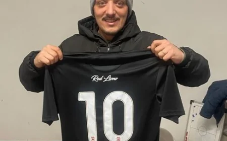 Saverio Cartone indossa la maglia dei Red Lions