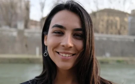 Oltre il bozzolo di polvere: JWST svela la doppia anima della protostella HH46