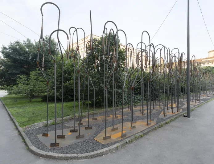 Piazza Fontana. Ecco “Non dimenticarmi”, l’installazione dedicata alle vittime del terrorismo nero