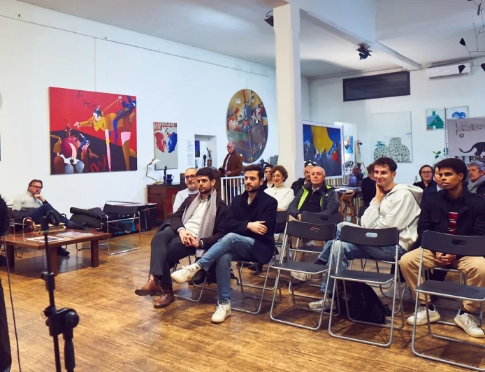 Asclepio AI – Drink & Read: un confronto ispirato tra innovazione, cultura e salute nella cornice d’arte di Spazio Tadini a Milano