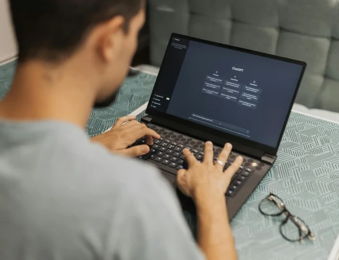 OpenAI acquisisce Neptune: rafforzato il controllo sull’addestramento dei modelli di intelligenza artificiale