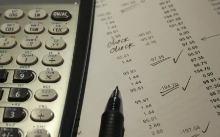 "La Scienza della Bolletta": la guida di ENEA per M’illumino di Meno che svela il "dietro le quinte" della bolletta