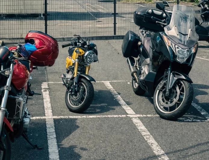 Comune di Milano. Mobilità: motoveicoli e ciclomotori, prorogato il divieto di ingresso in Area B e Area C