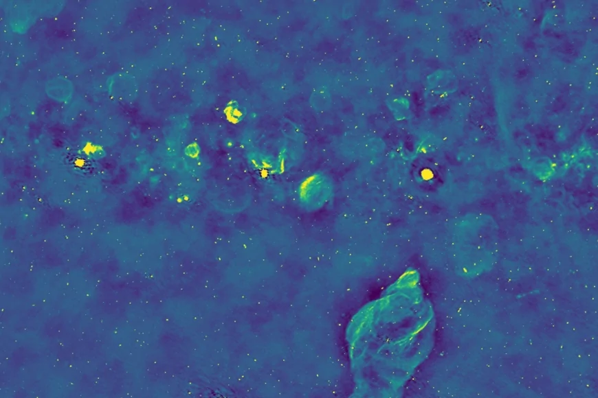 Radioastronomia: realizzata la più grande mappa radio del cielo con il programma LOFAR