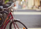 Milano, innovazione e sostenibilità: presentato il progetto Möves che ridefinisce mobilità pedonale e ciclistica