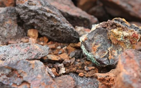 Diversificare l'approvvigionamento di materie prime critiche: la nuova piattaforma lanciata dalla Commissione Europea