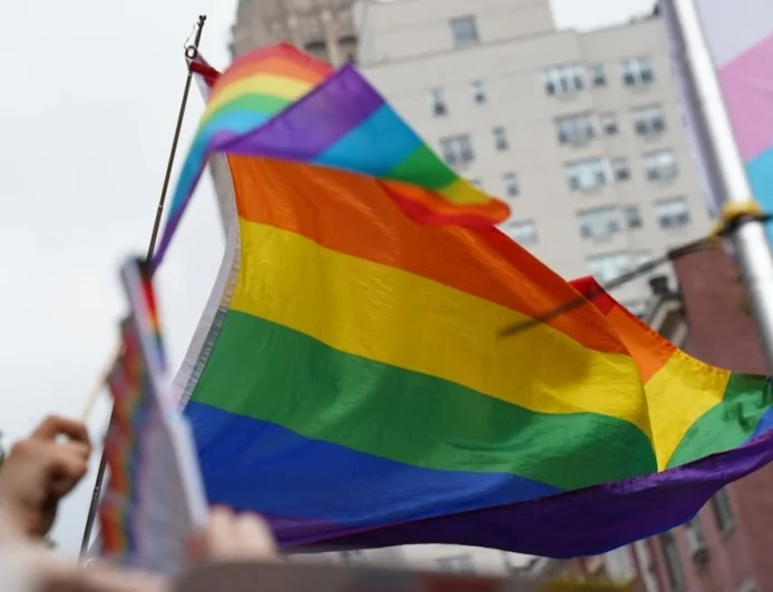 Milano, tutela e supporto della comunità LGBTQIA+: approvate le linee di indirizzo per realizzare il progetto Rainbow Center