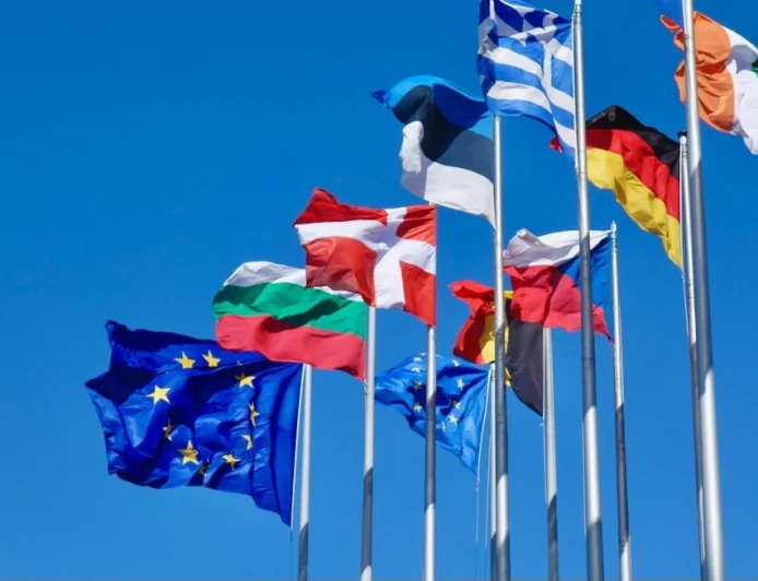 La Commissione Europea accoglie la piena operatività del sistema di ingressi/uscite EES nei paesi Schengen