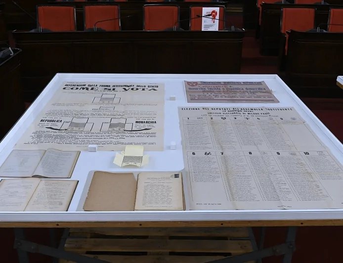 Milano: a Palazzo Marino saranno esposti manifesti e documenti delle prime elezioni amministrative milanesi del Dopoguerra