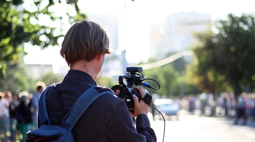 Youth4Regions 2026: la Commissione Europea avvia la decima edizione del concorso per aspiranti giornalisti