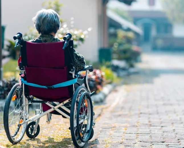 La Commissione Europea propone nuove misure per combattere la povertà e migliorare la vita delle persone con disabilità