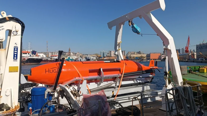 Golfo di Napoli: il collaudo del veicolo autonomo subacqueo AUV Hugin per osservare i vulcani sommersi