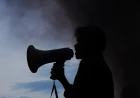Proteste, Media e Intelligenza Artificiale: dall'Università di Parma uno studio comparativo in 5 paesi europei