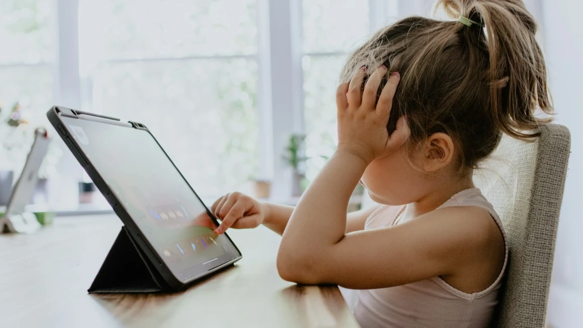 EU KIDS ACT: per una limitazione dell'accesso dei minori nell'UE alle piattaforme di social media