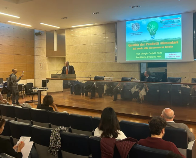 Bologna, convegno Accademia Agricoltura e Regione: tutto ciò che mangiamo è processato, la naturalità non è sicurezza