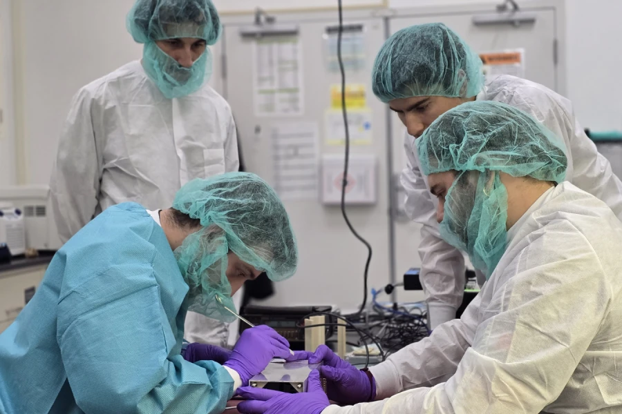 Politecnico di Torino sulla Stazione Spaziale: SCAMPI porta un ecosistema acquatico in microgravità