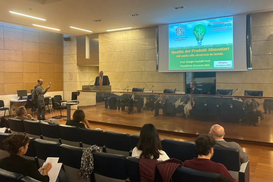 Bologna, convegno Accademia Agricoltura e Regione: tutto ciò che mangiamo è processato, la naturalità non è sicurezza